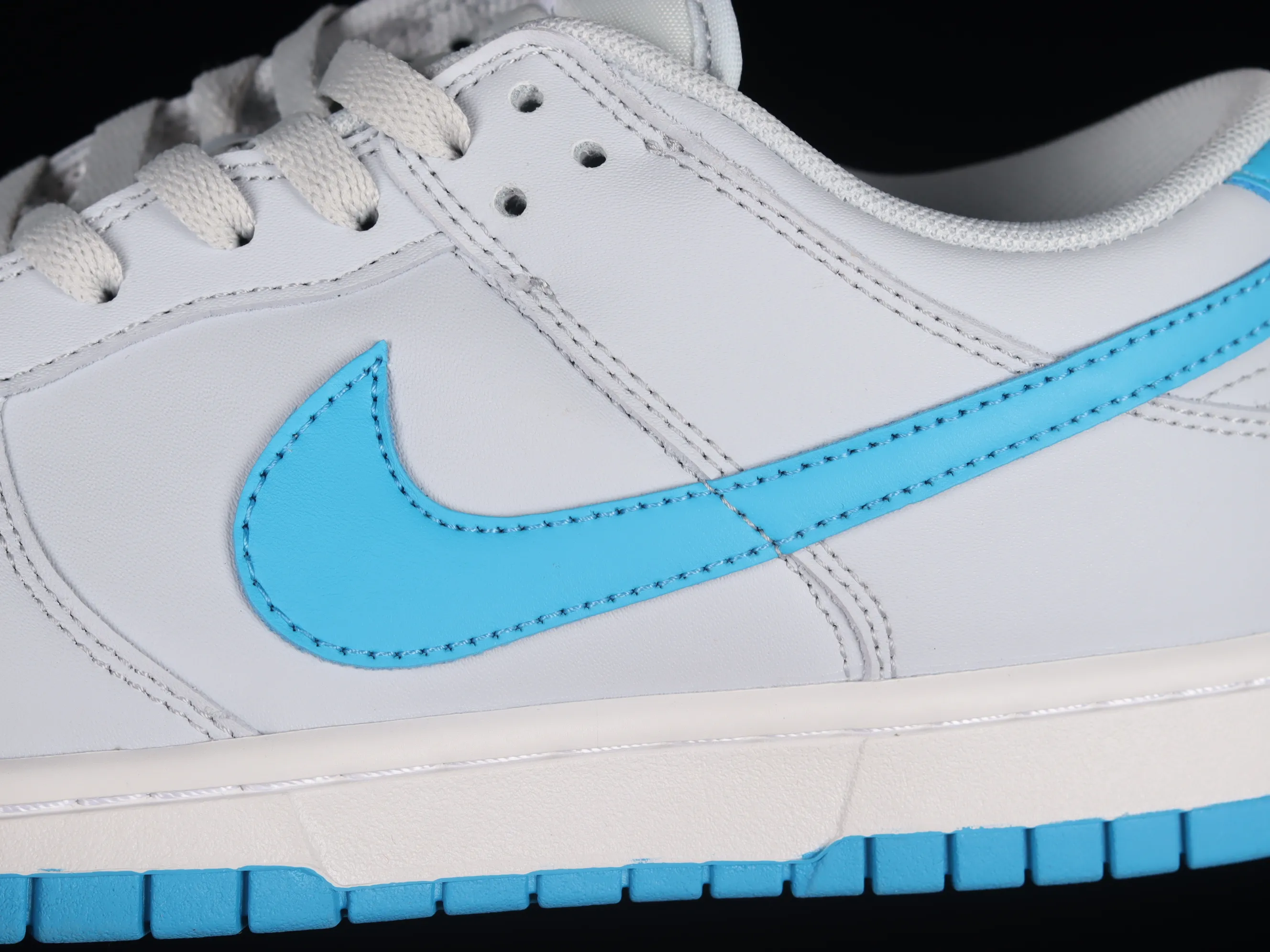 All Categories Nk SB Dunk Series Nk SB Dunk Low Low-top sneakers Cost-effective version Nk Dunk Low "Light Blue" Gray North Carolina SB low-top sports and leisure sneakers DV0831-001